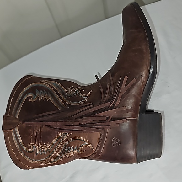 Ariat low fringe heeled brown boot  size 6 - Picture 14 of 15